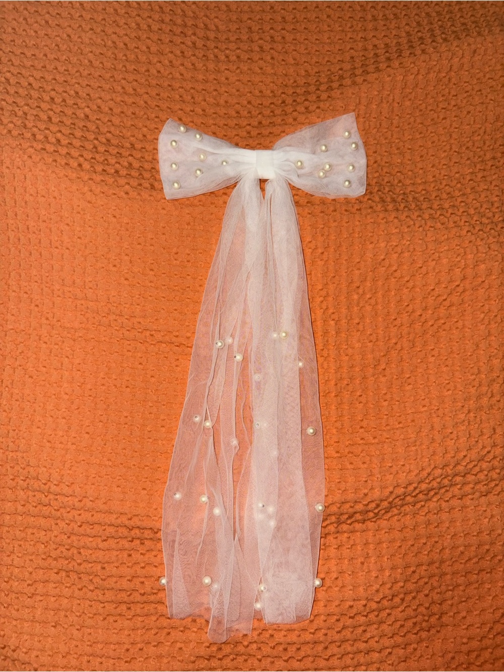 White Pearl-Embellished Tulle Bow Hair Accessory